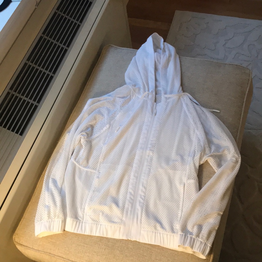 Lulu Lemon White Mesh Jacket Size 6